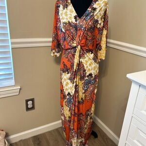 VENUS Vibrant Paisley Maxi Dress - Red and Cream